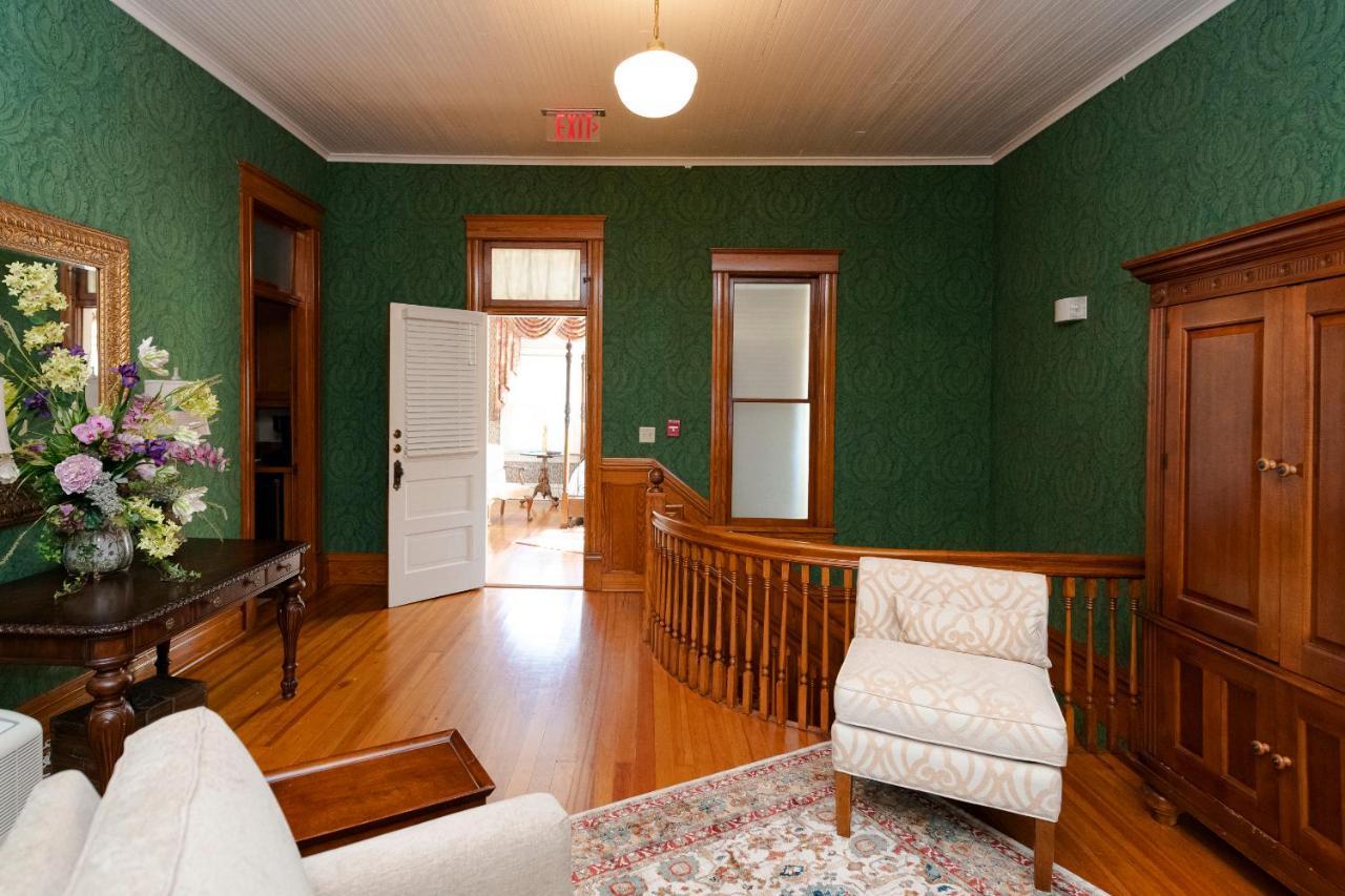 Hotel Captain Henderson House Arkadelphia Exterior foto